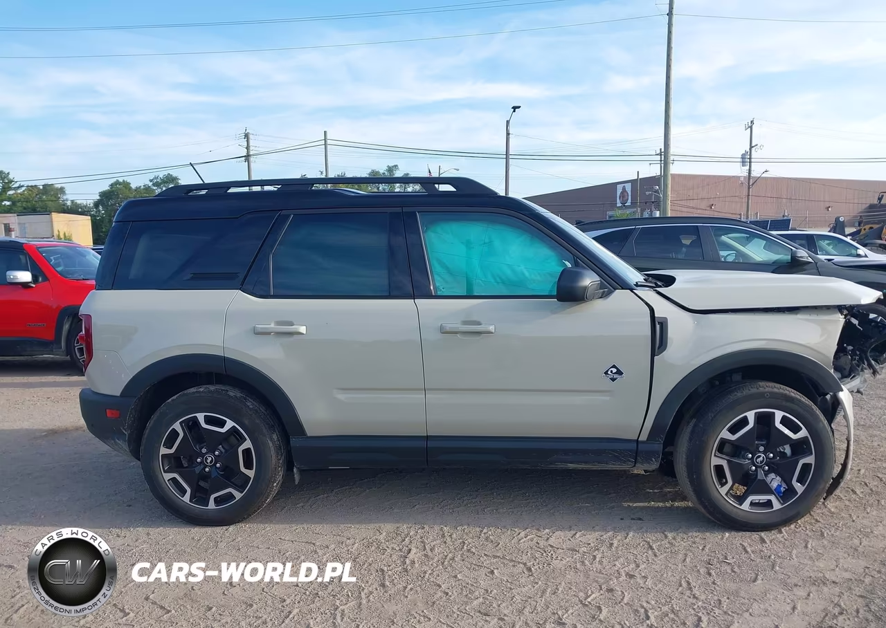 2024 Ford Bronco Sport Outer Banks VIN:3FMCR9C61RRF21793 - 12