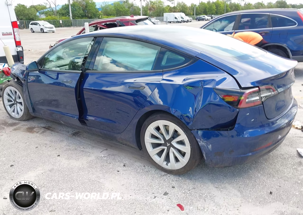 2021 Tesla Model 3 Standard Range Plus Rear-Wheel Drive VIN:5YJ3E1EA4MF849884 - 3