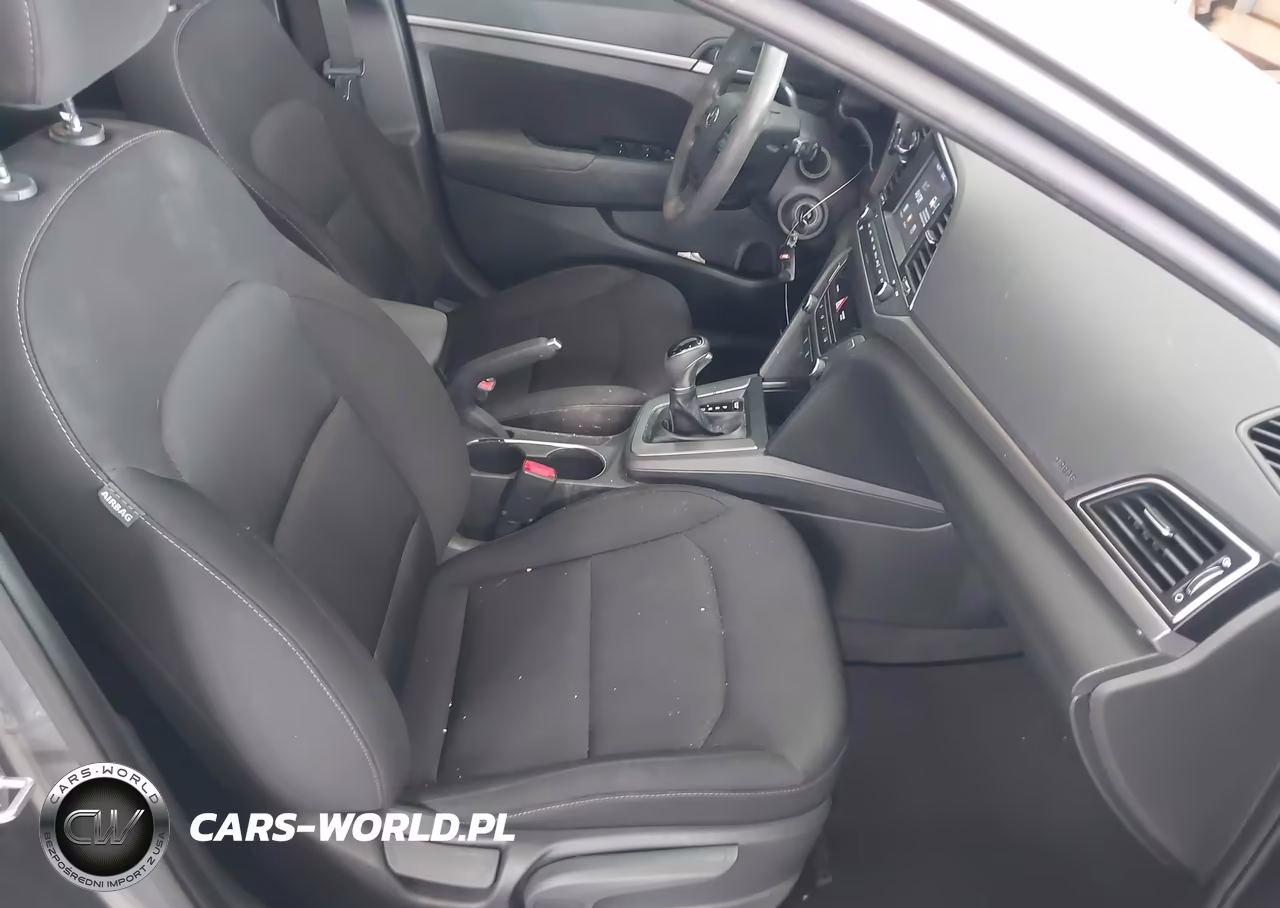 2018 Hyundai Elantra Sel VIN:5NPD84LF4JH291477 - 5