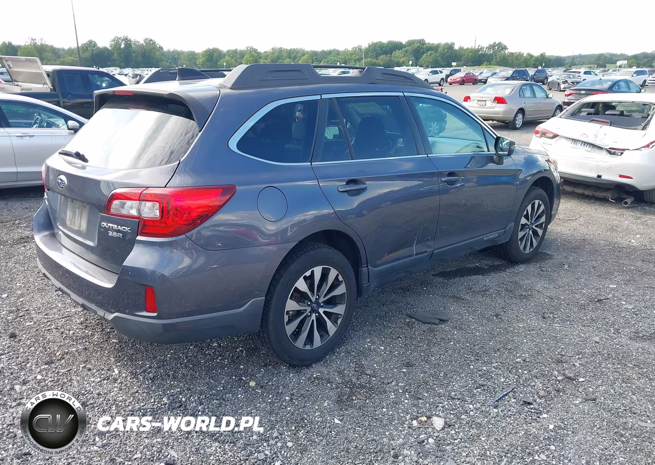 2016 Subaru Outback 3.6R Limited VIN:4S4BSENC8G3320979 - 4