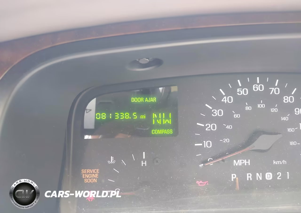 1998 Lincoln Town Car Cartier VIN:1LNFM83W5WY681906 - 7