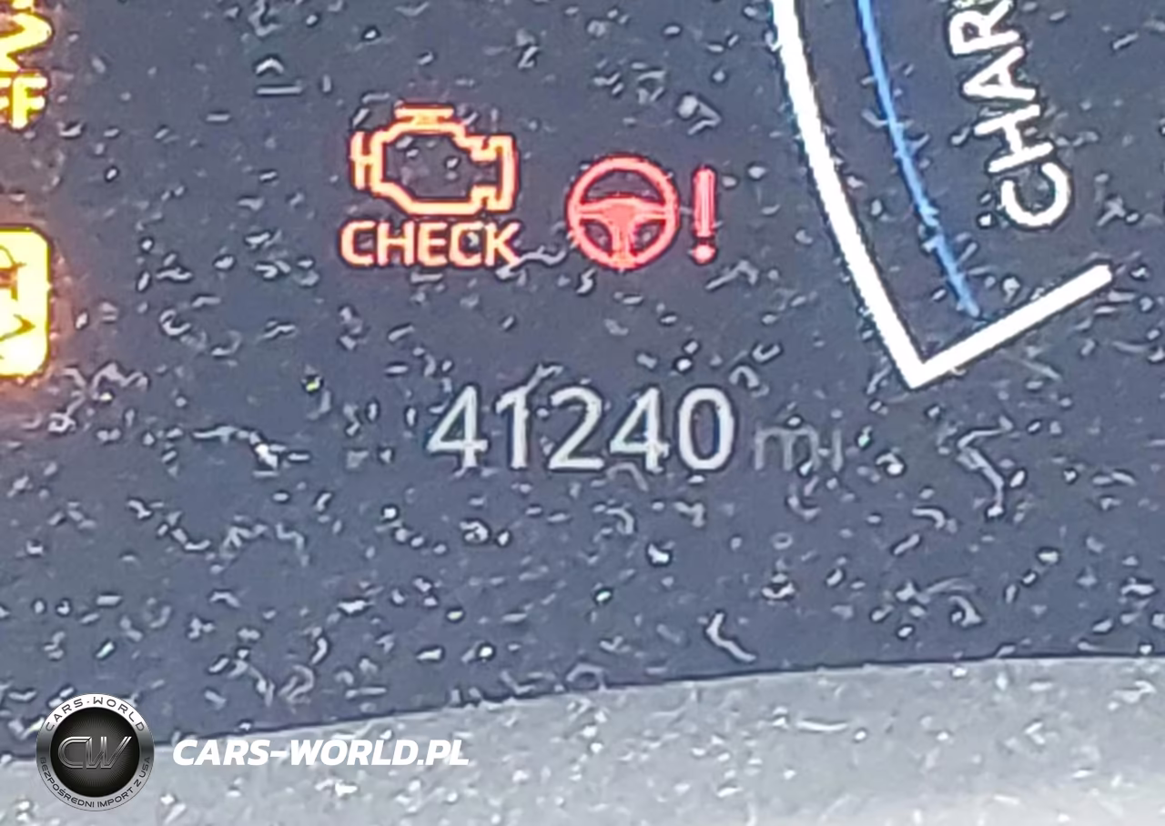 2025 Toyota Camry Le VIN:4T1DAACK1SU589701 - 15