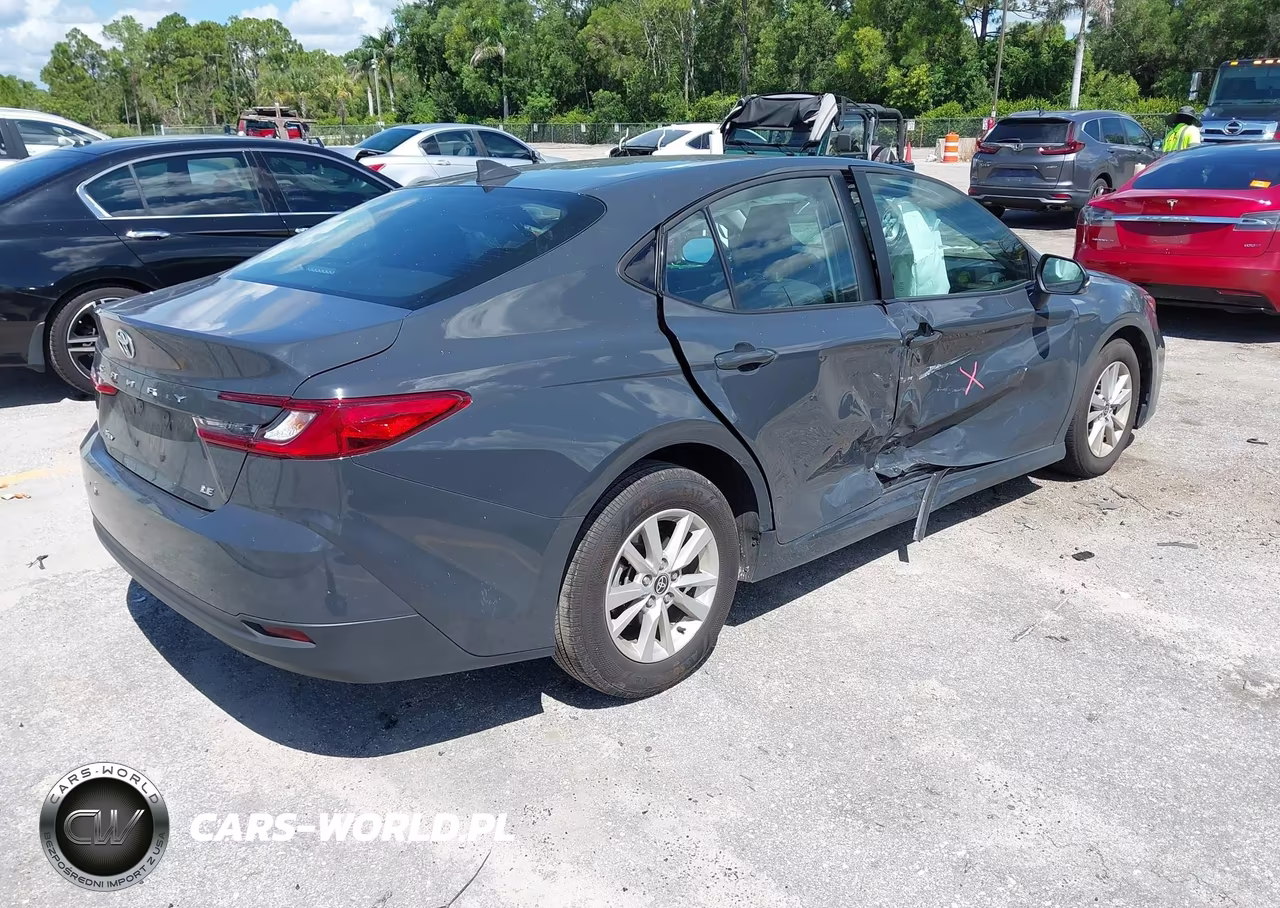 2025 Toyota Camry Le VIN:4T1DAACK1SU589701 - 4