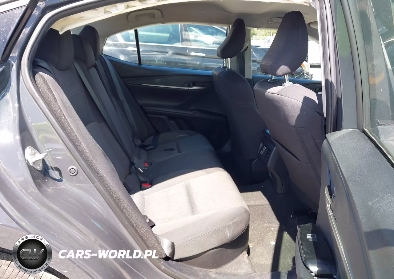 2025 Toyota Camry Le VIN:4T1DAACK1SU589701 - 8
