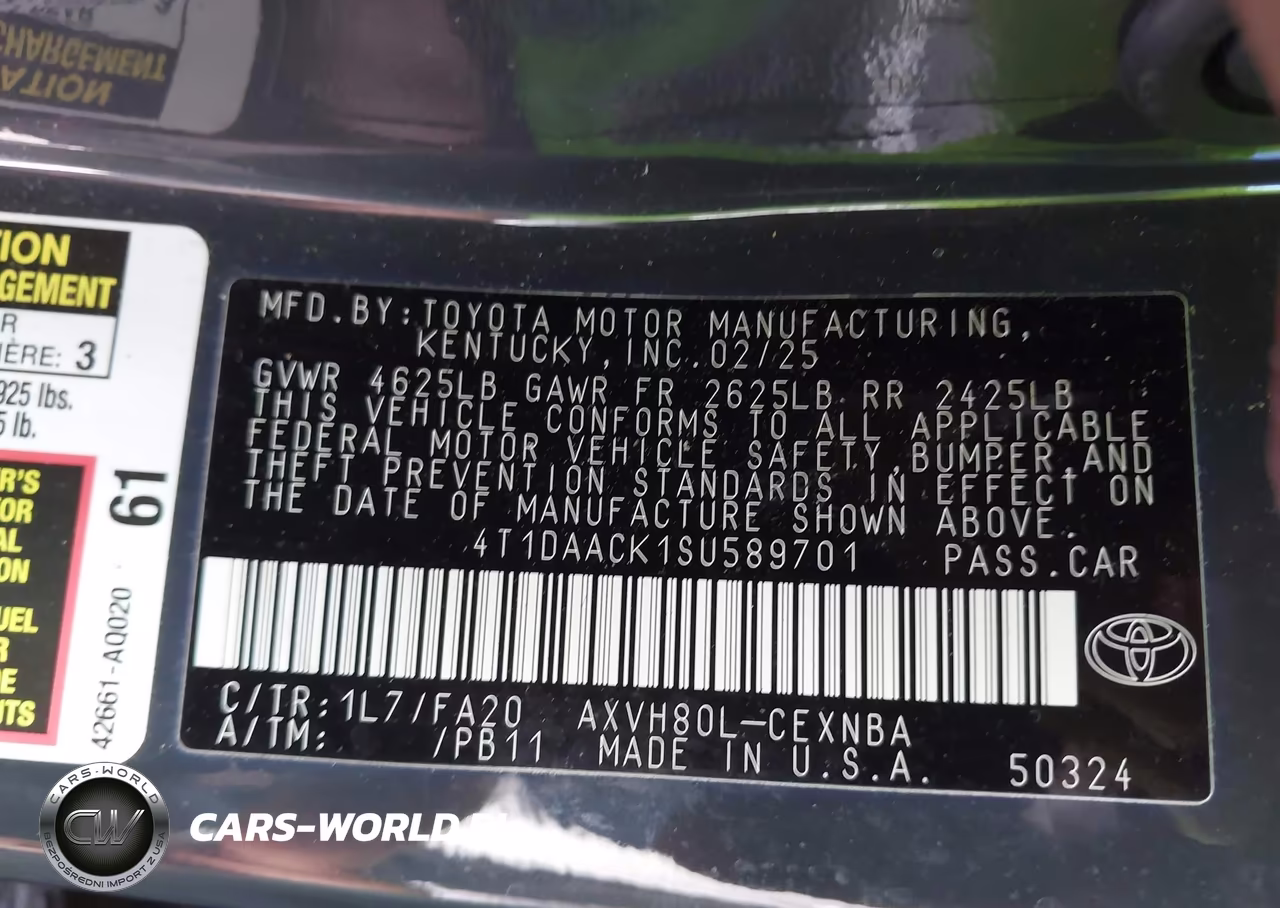 2025 Toyota Camry Le VIN:4T1DAACK1SU589701 - 9