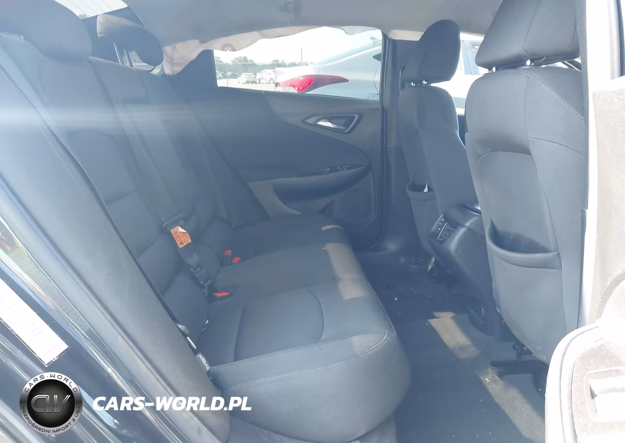 2018 Chevrolet Malibu Lt VIN:1G1ZD5ST5JF176078 - 8