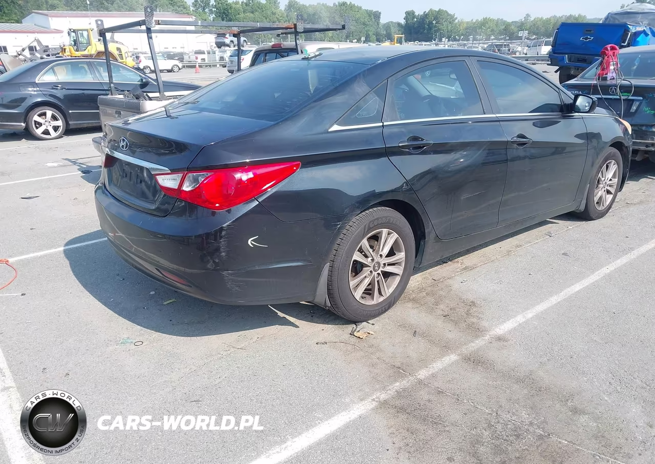2013 Hyundai Sonata Gls VIN:5NPEB4ACXDH693992 - 4