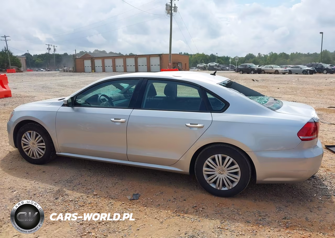 2014 Volkswagen Passat 1.8T S VIN:1VWAS7A31EC102099 - 14