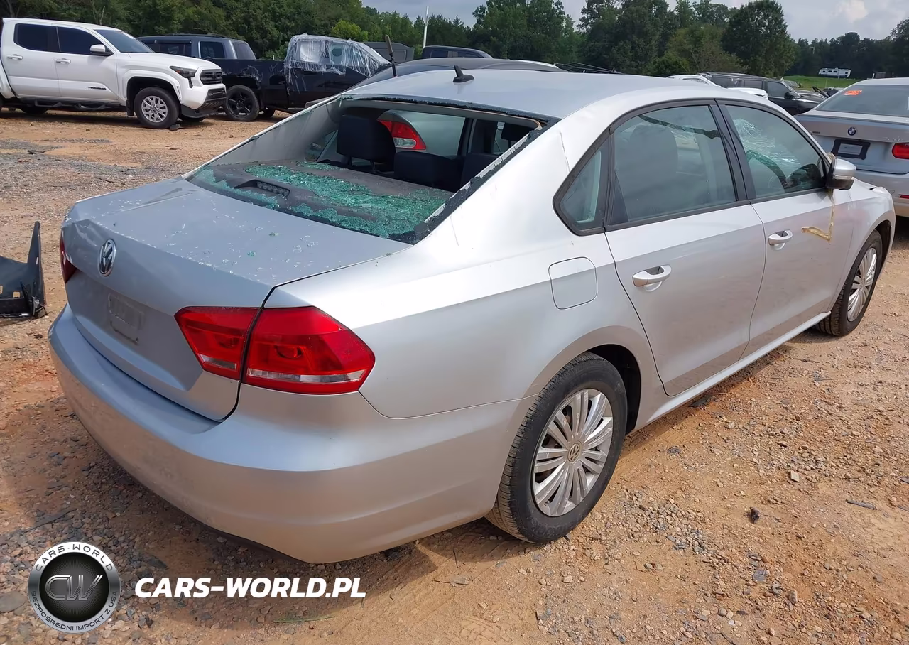 2014 Volkswagen Passat 1.8T S VIN:1VWAS7A31EC102099 - 4