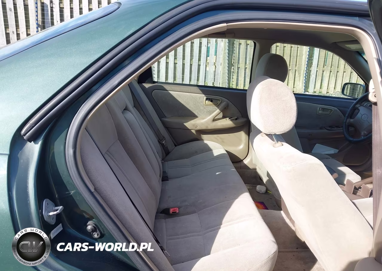 2001 Toyota Camry Ce VIN:4T1BG22K11U871087 - 8