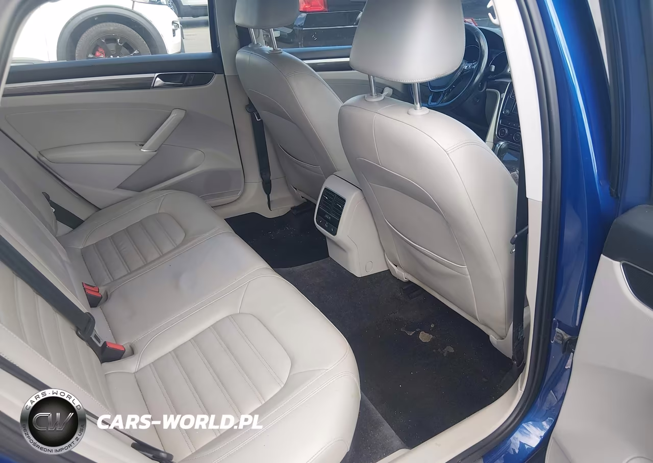 2017 Volkswagen Passat 1.8T Sel Premium VIN:1VWCT7A36HC033212 - 8