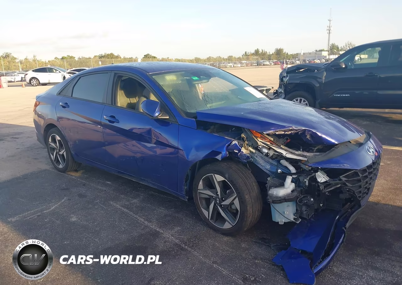 2023 Hyundai Elantra Sel