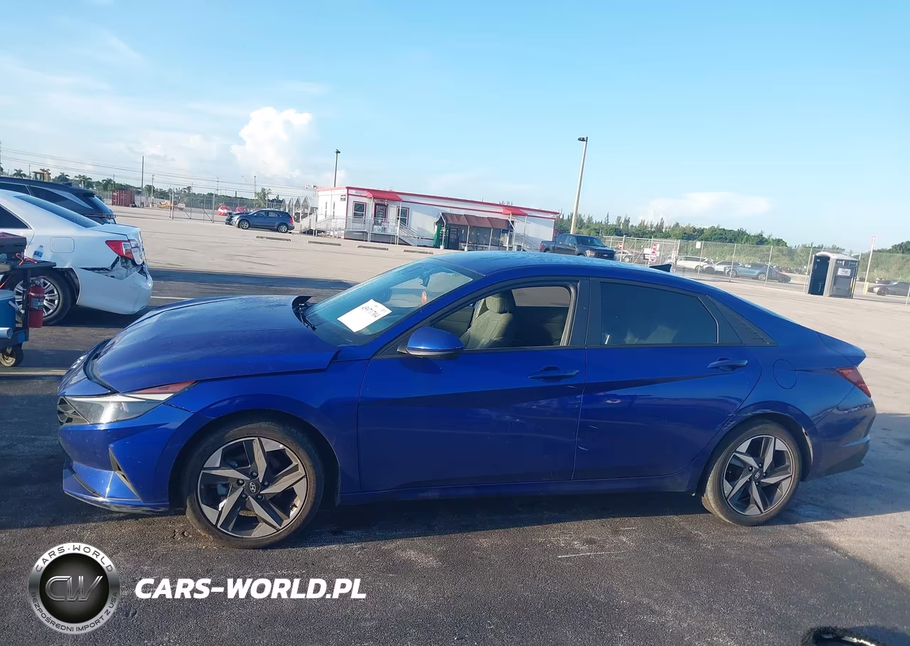 2023 Hyundai Elantra Sel VIN:KMHLS4AG1PU476654 - 13