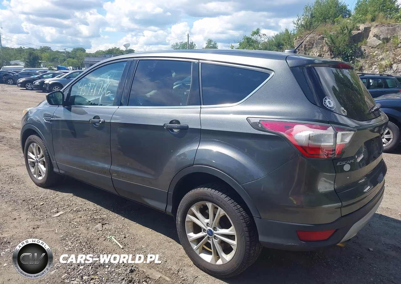 2017 Ford Escape Se VIN:1FMCU9GD9HUB25139 - 3