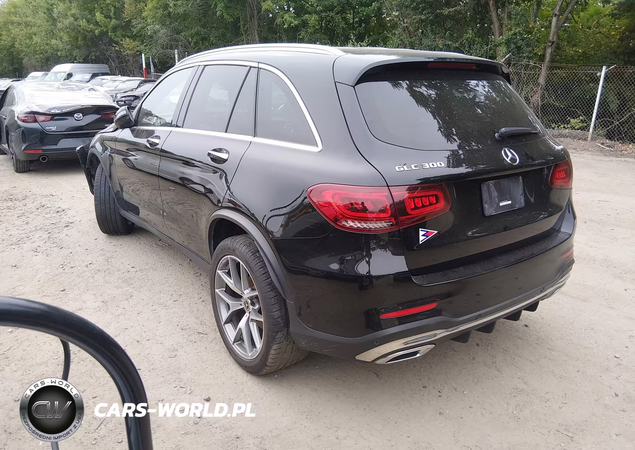 2022 Mercedes-Benz Glc 300 4Matic Suv VIN:W1N0G8EBXNG017870 - 3