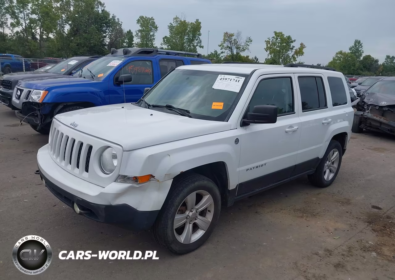 2015 Jeep Patriot Latitude VIN:1C4NJRFB6FD136392 - 2