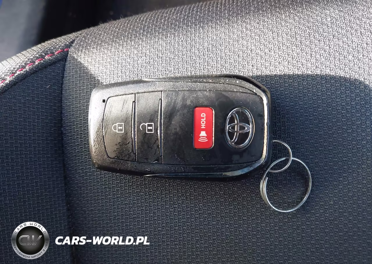 2025 Toyota Prius Plug-In Hybrid Se VIN:JTDACACU7S3051626 - 11