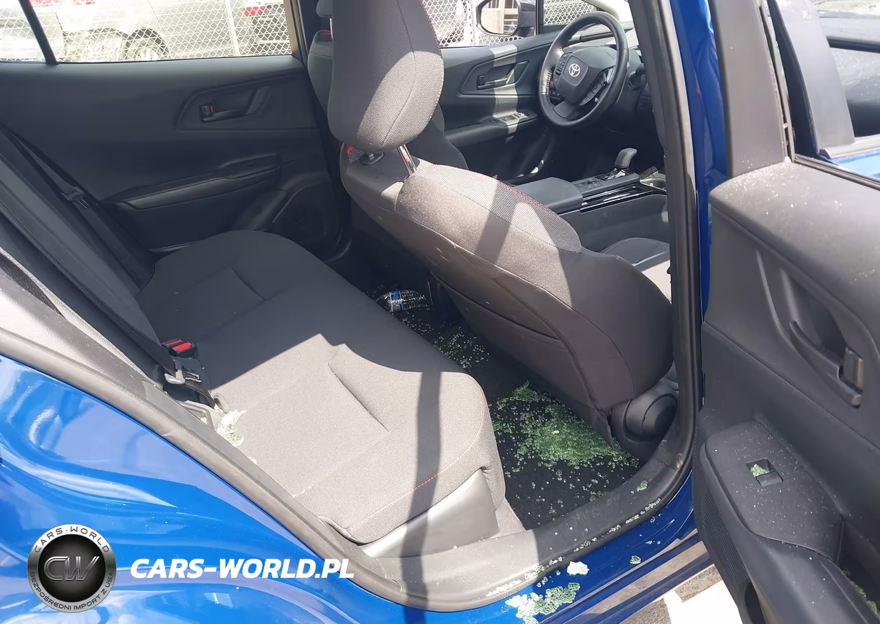 2025 Toyota Prius Plug-In Hybrid Se VIN:JTDACACU7S3051626 - 8