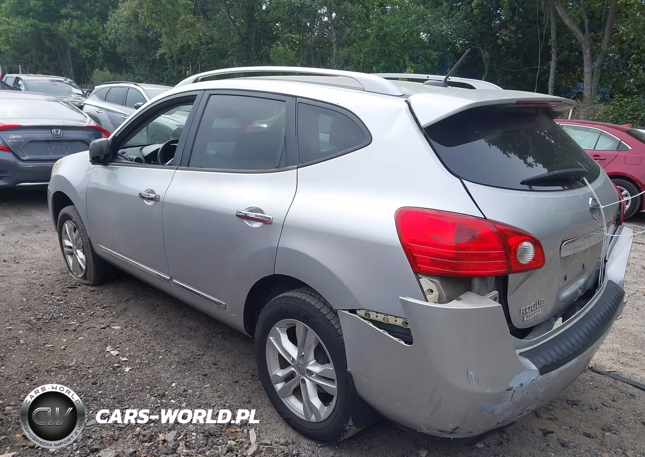 2015 Nissan Rogue Select S VIN:JN8AS5MV3FW759642 - 3