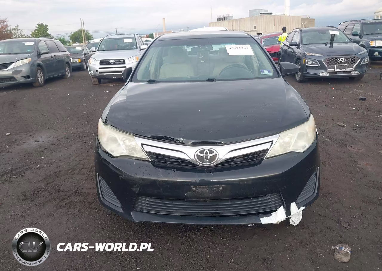 2014 Toyota Camry Le VIN:4T4BF1FK3ER375758 - 12