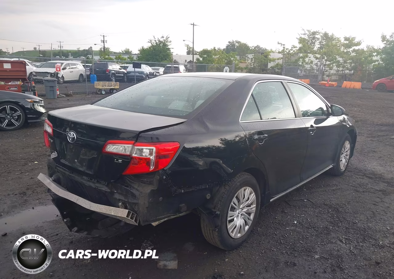 2014 Toyota Camry Le VIN:4T4BF1FK3ER375758 - 4