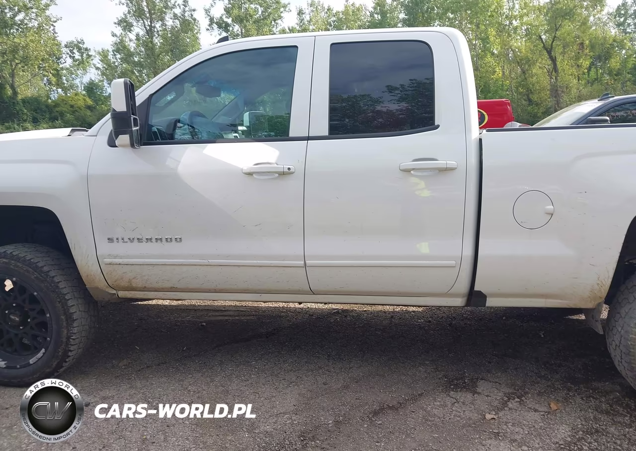 2018 Chevrolet Silverado 1500 1Lt VIN:1GCVKREC2JZ302670 - 14