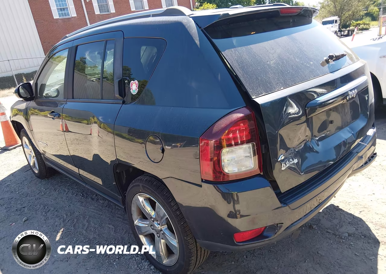 2015 Jeep Compass Latitude VIN:1C4NJDEB2FD271227 - 3