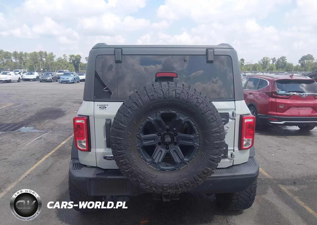 2022 Ford Bronco Black Diamond VIN:1FMDE5AH4NLB71422 - 16