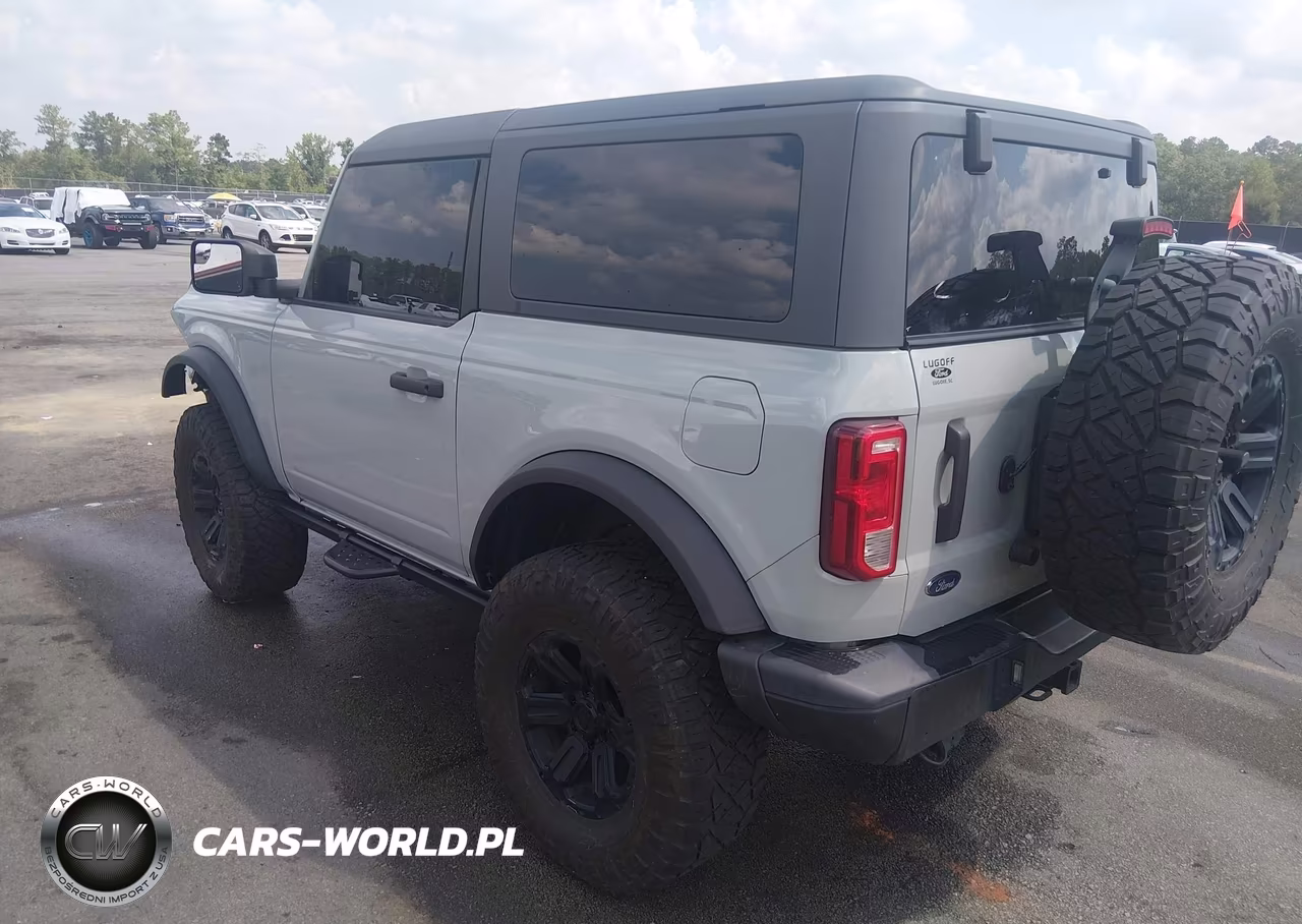 2022 Ford Bronco Black Diamond VIN:1FMDE5AH4NLB71422 - 3