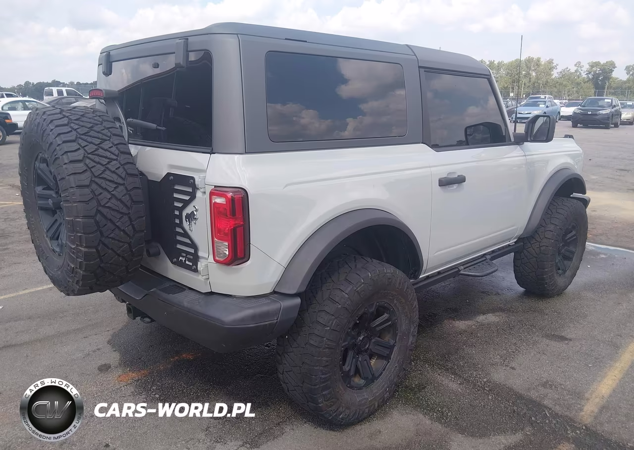 2022 Ford Bronco Black Diamond VIN:1FMDE5AH4NLB71422 - 4