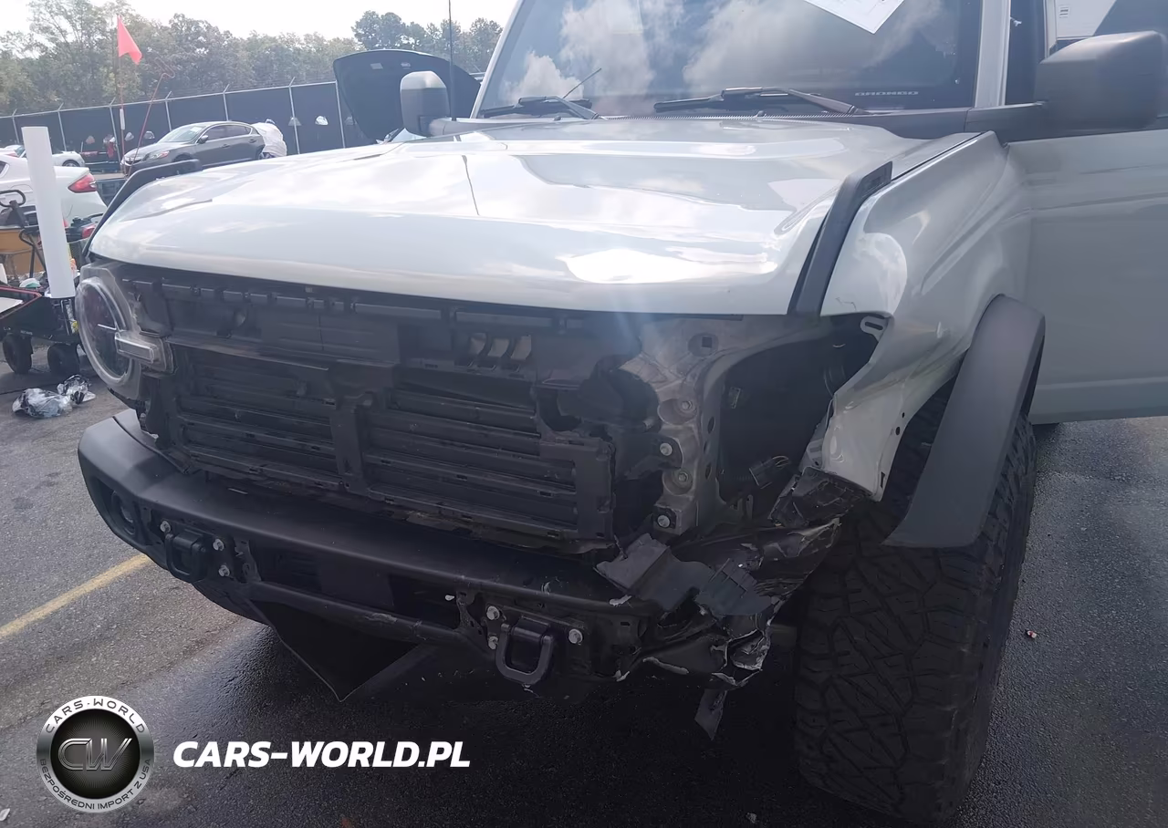 2022 Ford Bronco Black Diamond VIN:1FMDE5AH4NLB71422 - 6