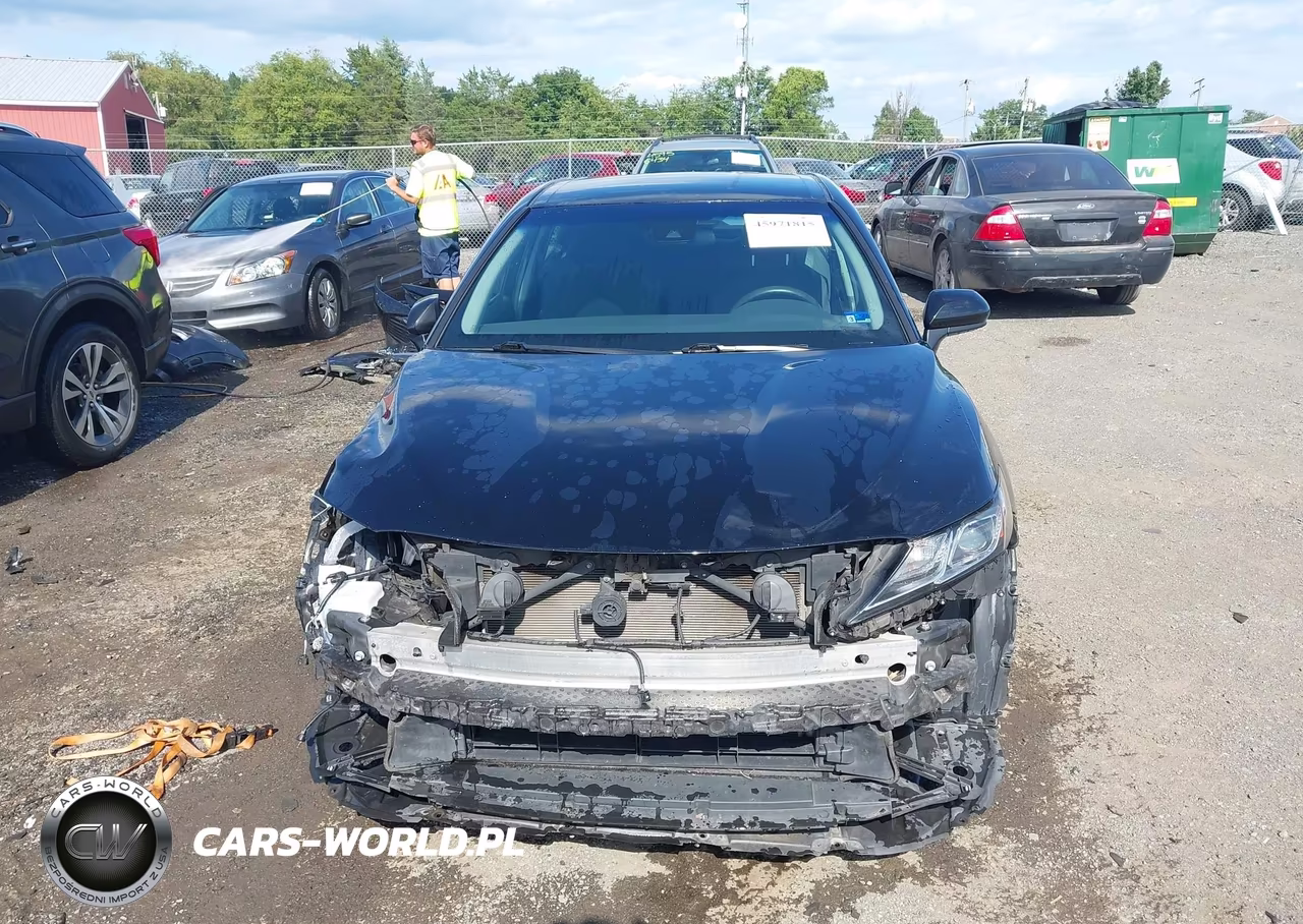 2020 Toyota Camry Le Hybrid VIN:4T1C31AK6LU014083 - 13