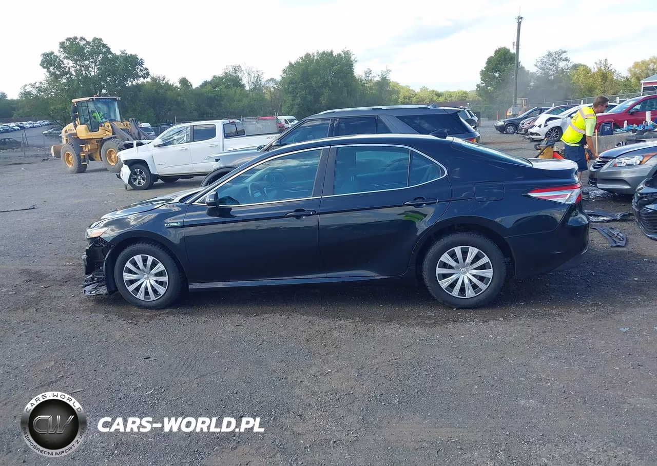 2020 Toyota Camry Le Hybrid VIN:4T1C31AK6LU014083 - 15