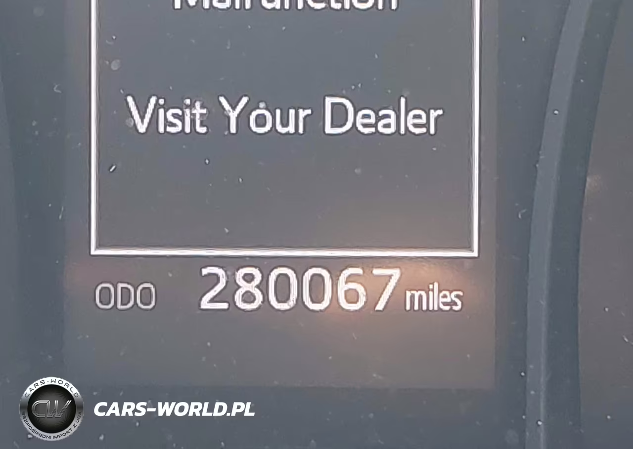2020 Toyota Camry Le Hybrid VIN:4T1C31AK6LU014083 - 16
