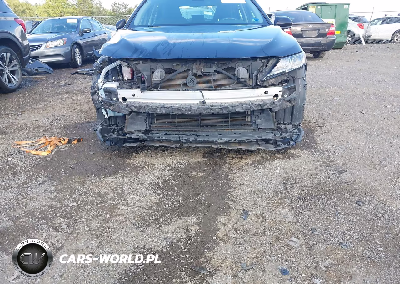 2020 Toyota Camry Le Hybrid VIN:4T1C31AK6LU014083 - 6