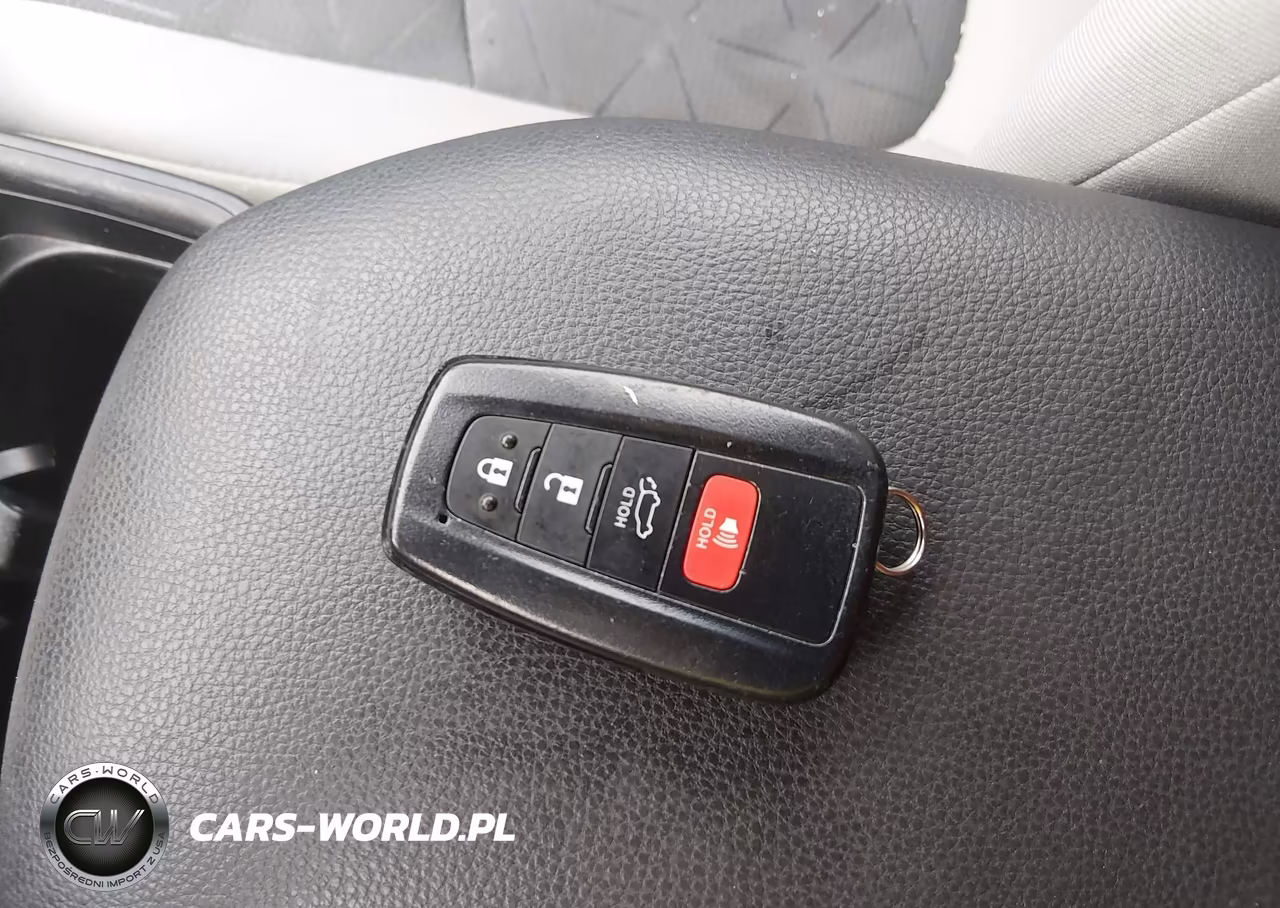 2021 Toyota Rav4 Hybrid Xle VIN:4T3RWRFV2MU039106 - 11