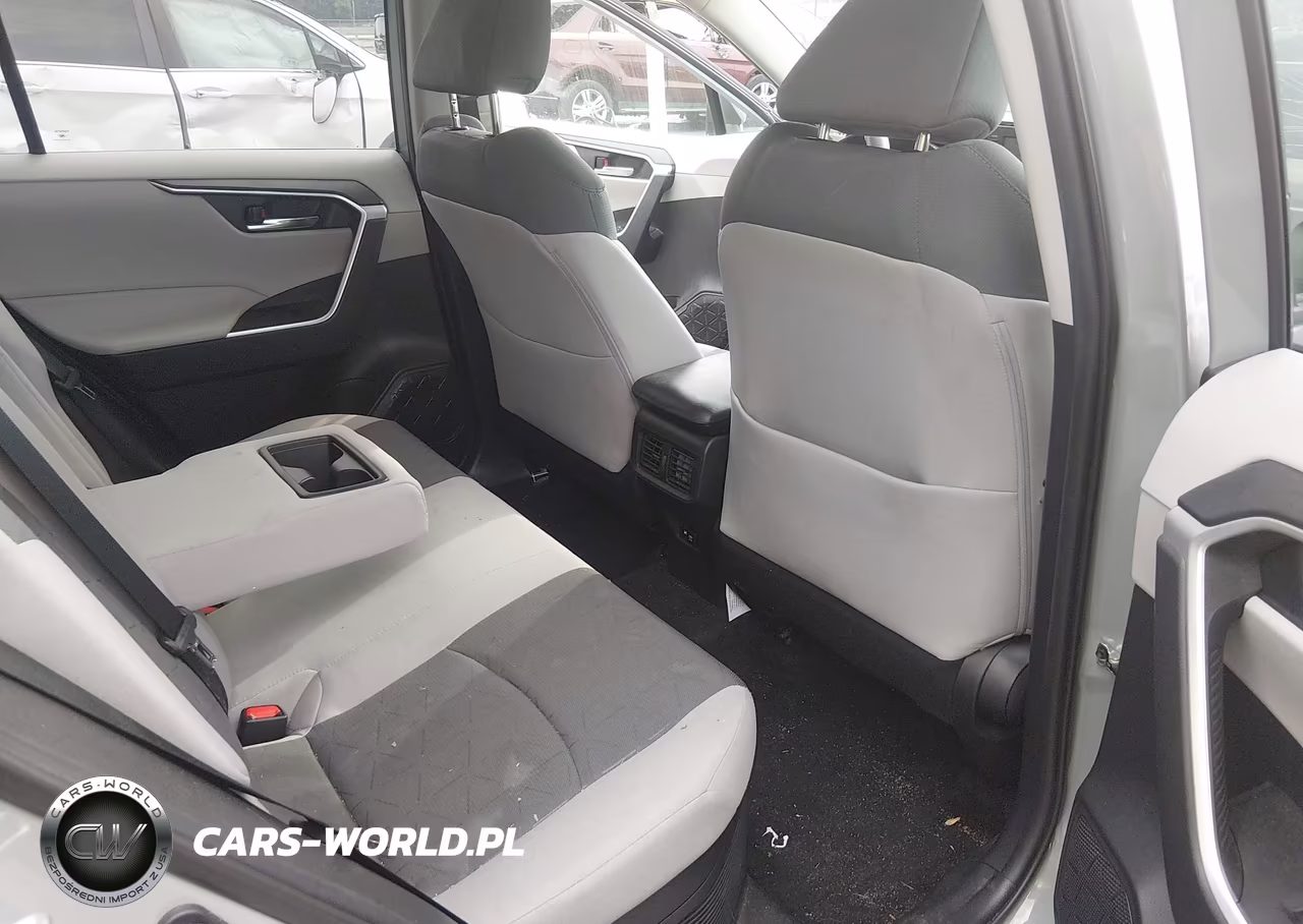 2021 Toyota Rav4 Hybrid Xle VIN:4T3RWRFV2MU039106 - 8