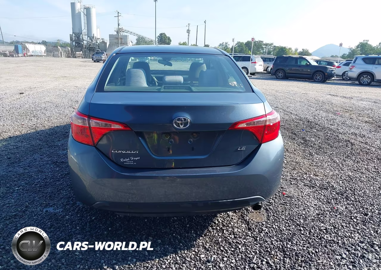 2018 Toyota Corolla Le VIN:2T1BURHE8JC978058 - 16
