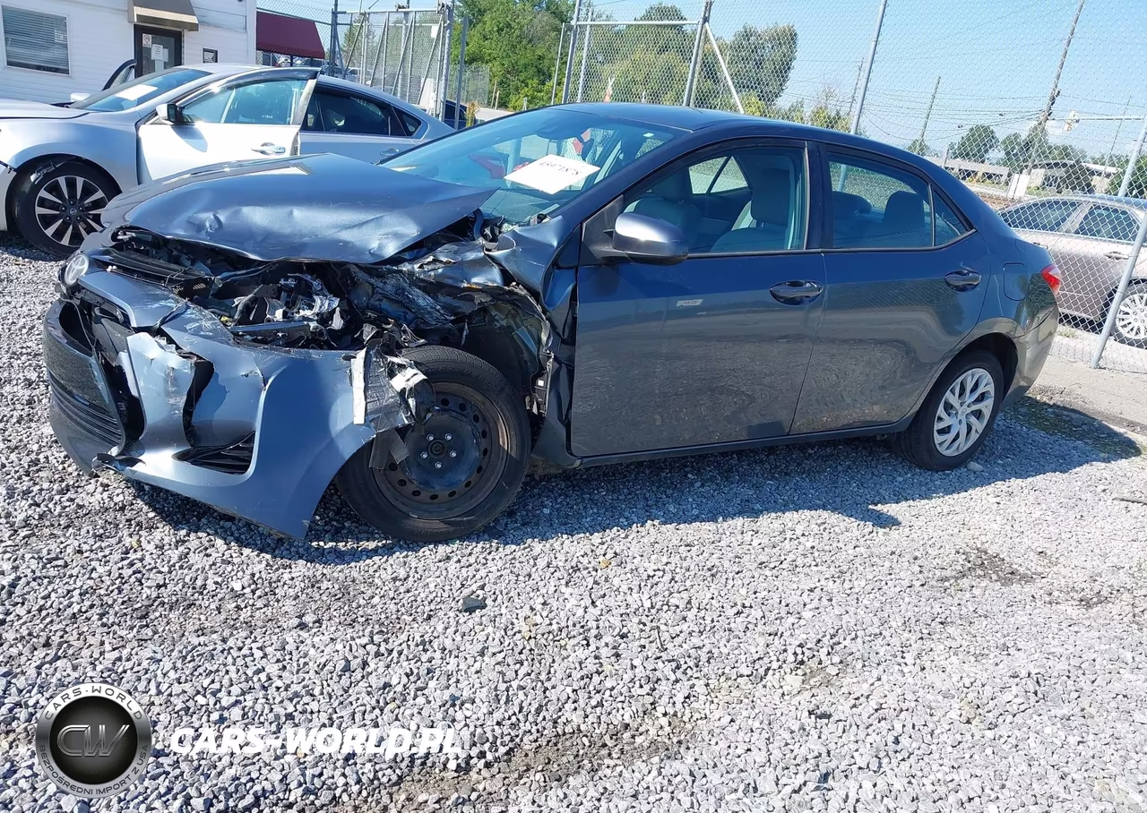 2018 Toyota Corolla Le VIN:2T1BURHE8JC978058 - 2