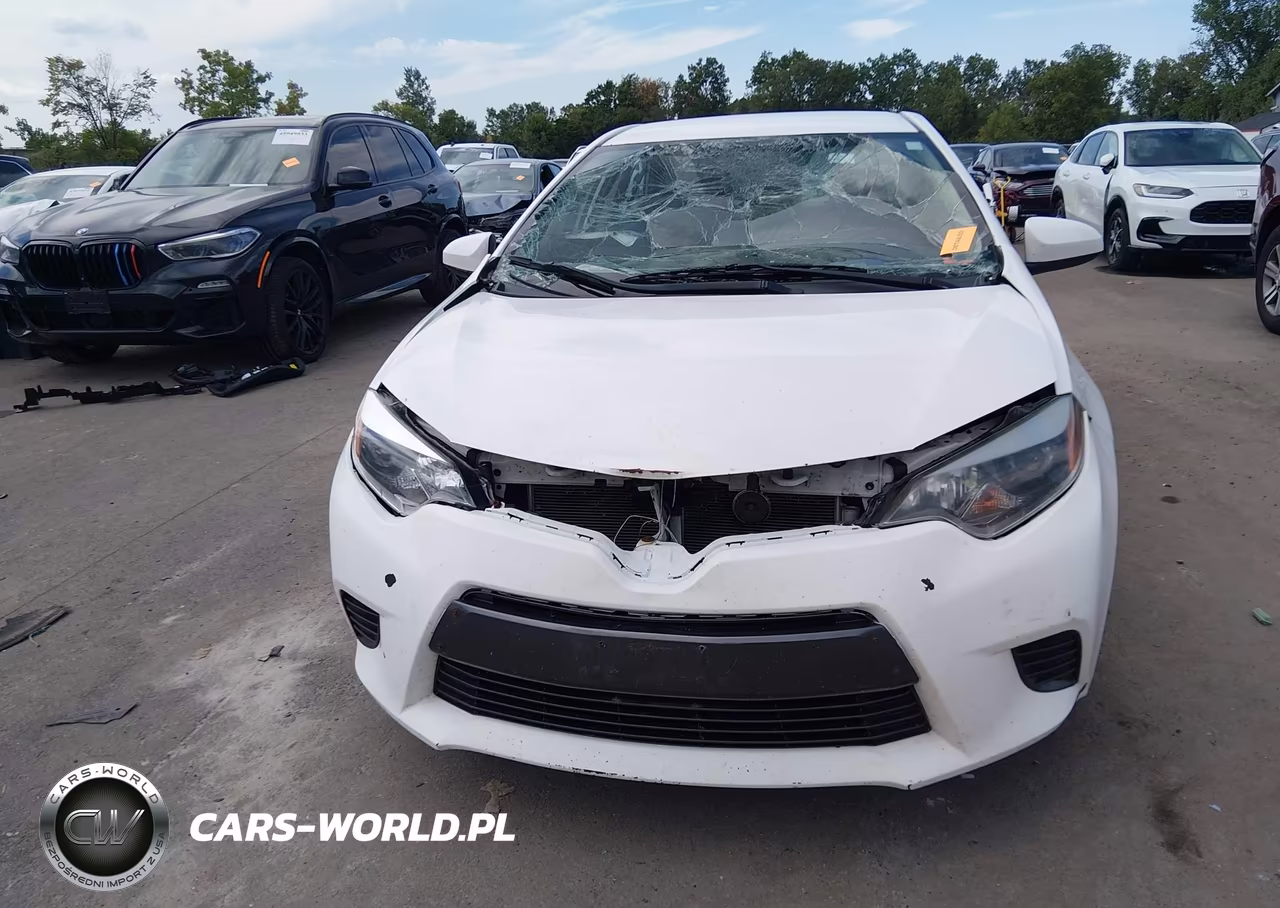 2016 Toyota Corolla Le VIN:2T1BURHE9GC685732 - 12