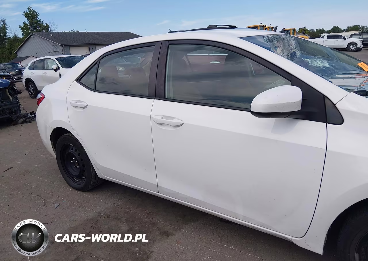 2016 Toyota Corolla Le VIN:2T1BURHE9GC685732 - 13
