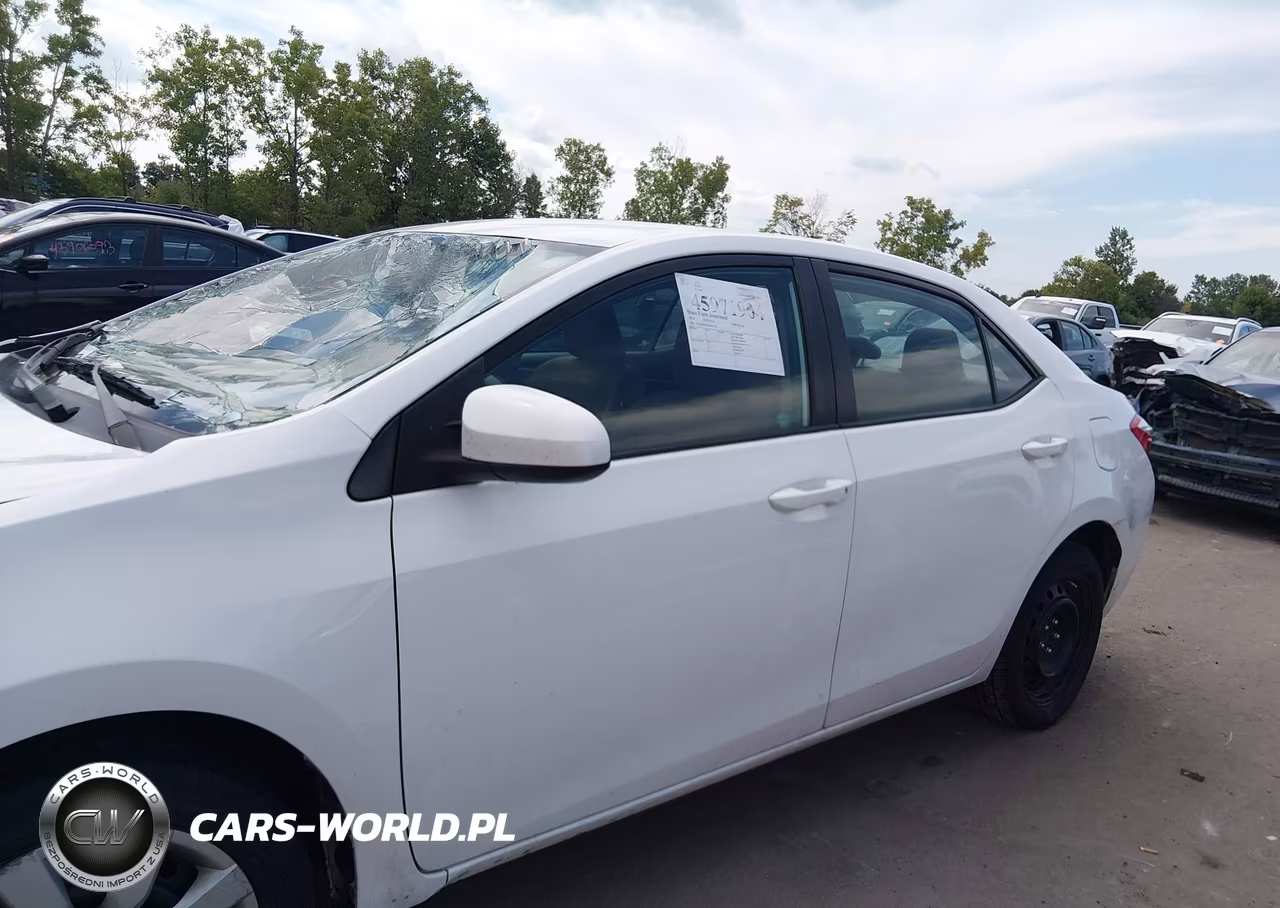 2016 Toyota Corolla Le VIN:2T1BURHE9GC685732 - 14