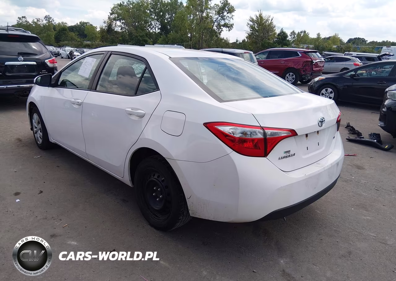 2016 Toyota Corolla Le VIN:2T1BURHE9GC685732 - 3