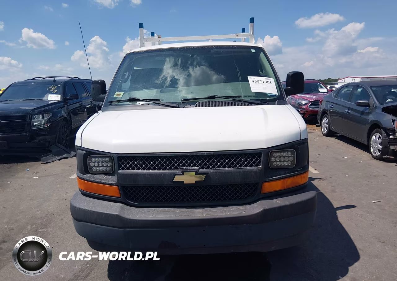 2017 Chevrolet Express 2500 Work Van VIN:1GCWGAFF3H1331118 - 12