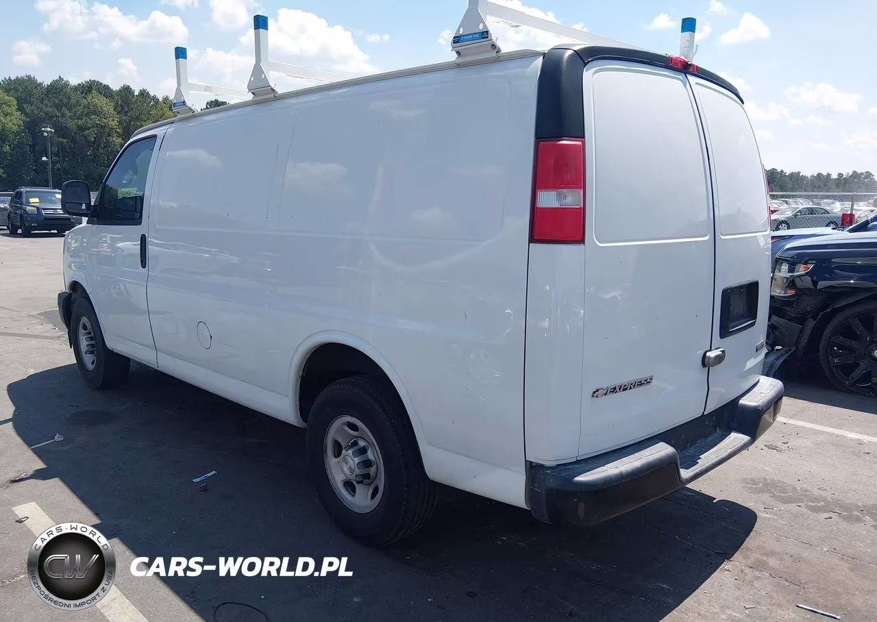 2017 Chevrolet Express 2500 Work Van VIN:1GCWGAFF3H1331118 - 3