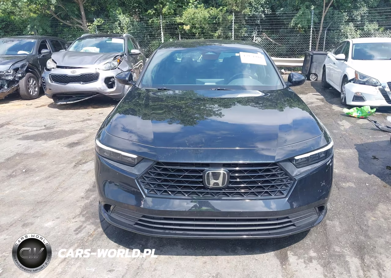 2023 Honda Accord Hybrid Sport-L VIN:1HGCY2F7XPA070701 - 12