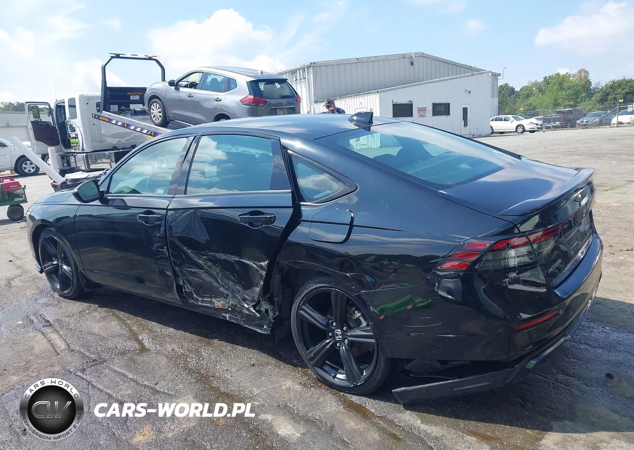 2023 Honda Accord Hybrid Sport-L VIN:1HGCY2F7XPA070701 - 14
