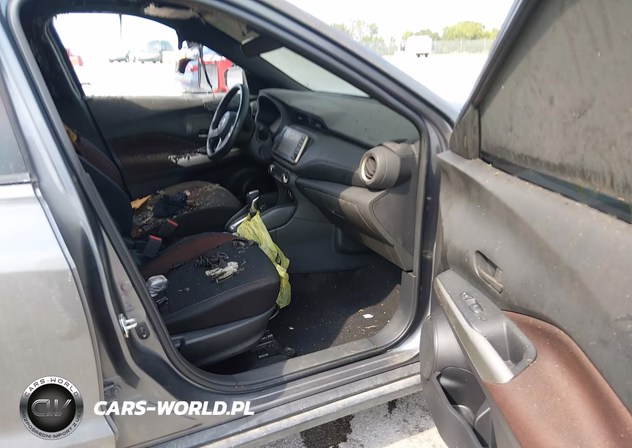 2019 Nissan Kicks Sr VIN:3N1CP5CU5KL491646 - 5