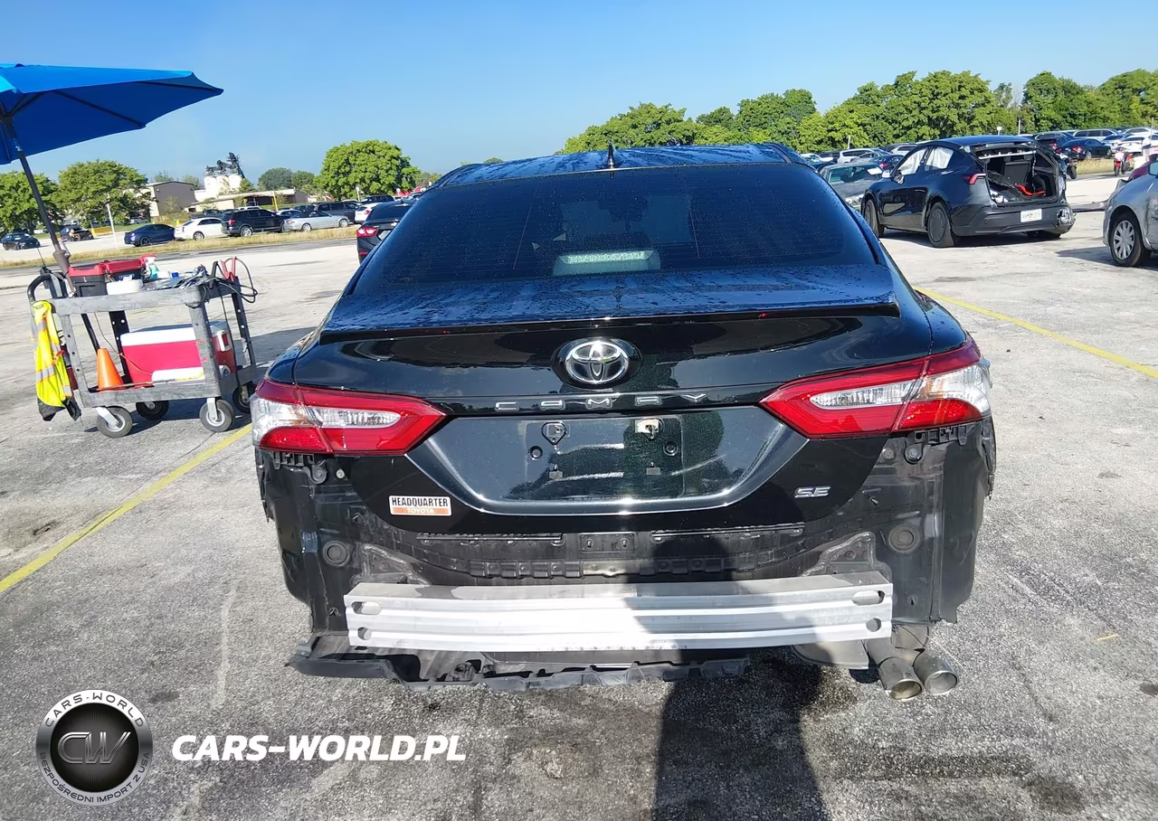 2019 Toyota Camry Se VIN:4T1B11HK5KU825217 - 17