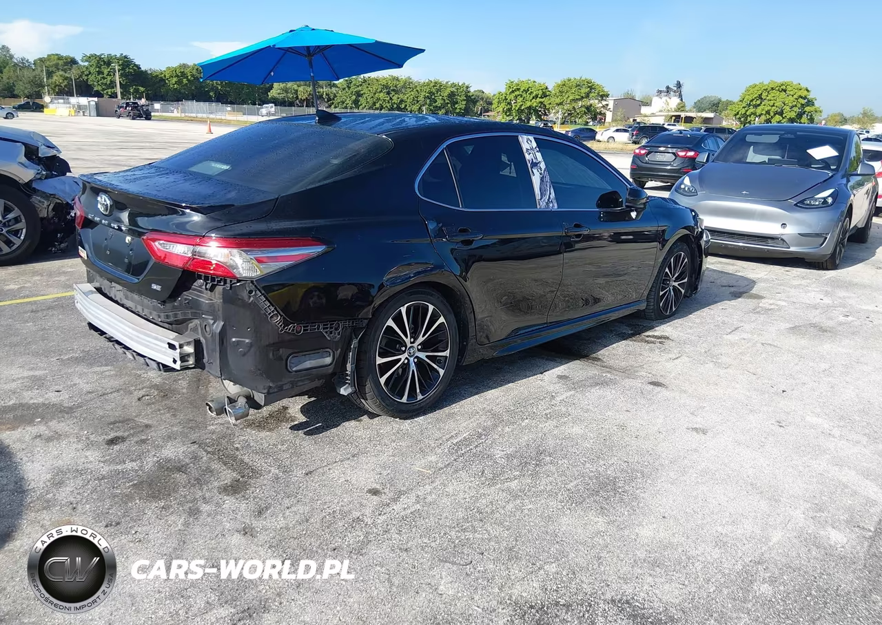 2019 Toyota Camry Se VIN:4T1B11HK5KU825217 - 4